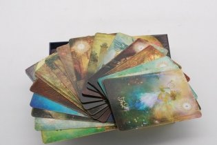 The Good Tarot: A 78-Card Deck and Guidebook фото книги 2