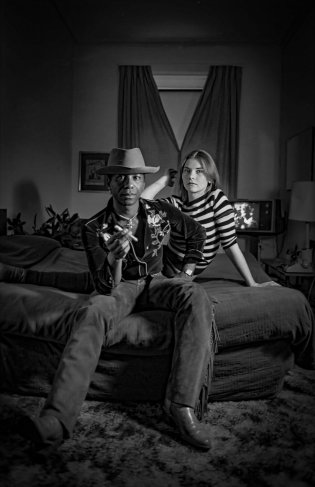 Chelsea Hotel: Portraits from New York's Bohemian Mecca фото книги 10