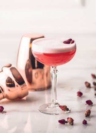 Коктейли. Гид домашнего бармена фото книги 4