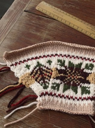 Японские свитеры, пуловеры и кардиганы без швов фото книги 8