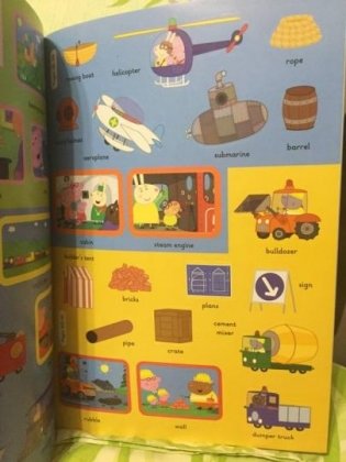 Peppa Pig: 1000 First Words Sticker Book фото книги 4
