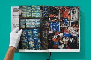 Sneaker Freaker. World's Greatest Sneaker Collectors фото книги 4