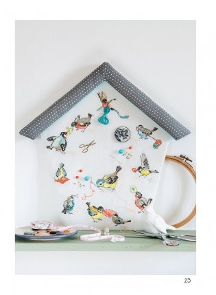 Французская вышивка крестом. Великолепные цветы и птицы фото книги 8