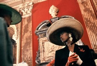 Yves Saint Laurent: Inside Out: A Creative Universe Revealed фото книги 6