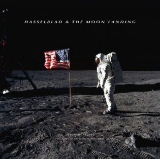 Hasselblad and the moon landing фото книги