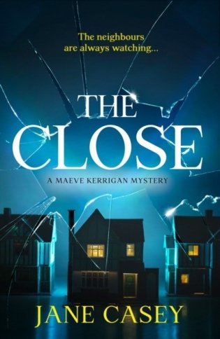 Maeve Kerrigan (10) — The Close фото книги